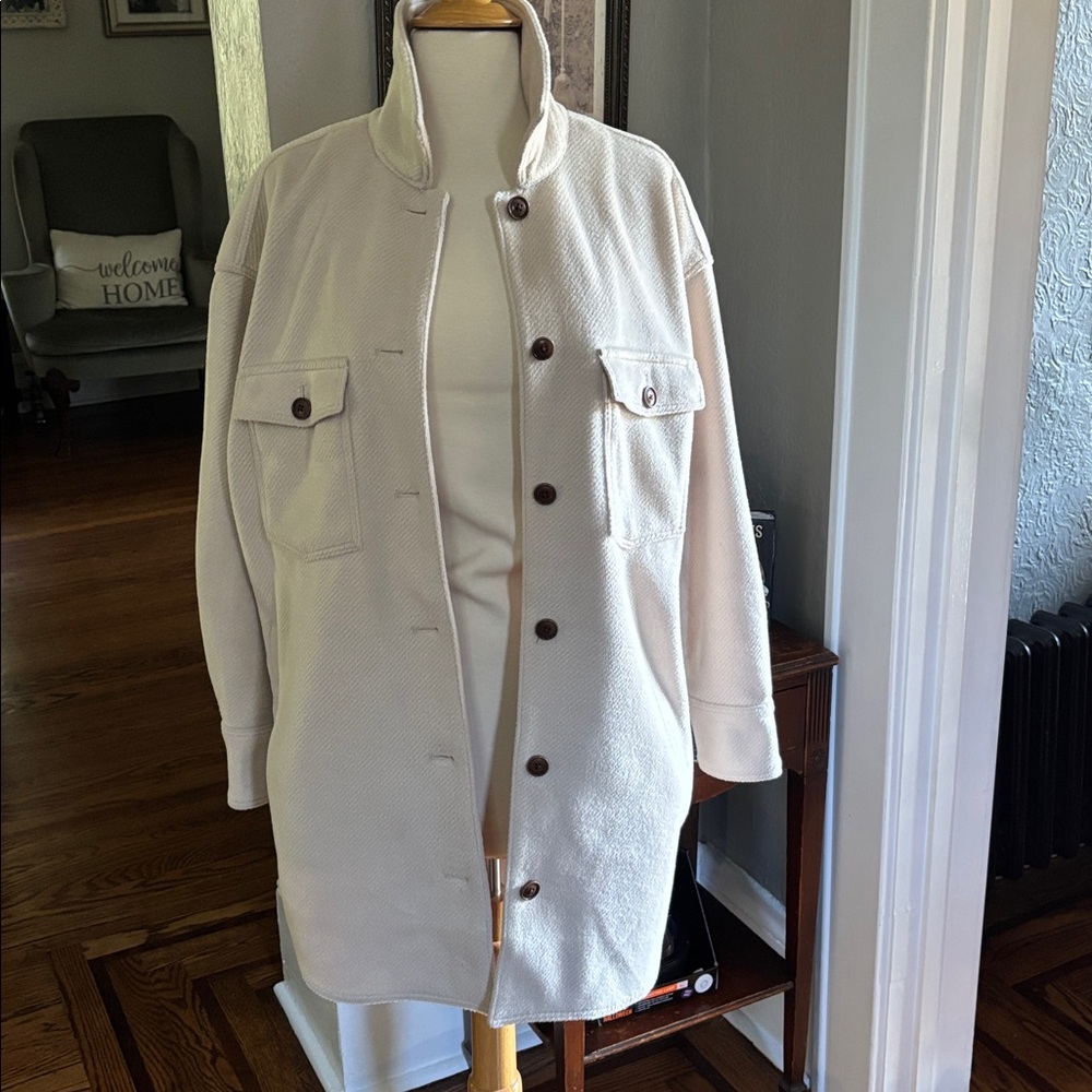 NWOT Banana Republic Cream Quilted Jacket